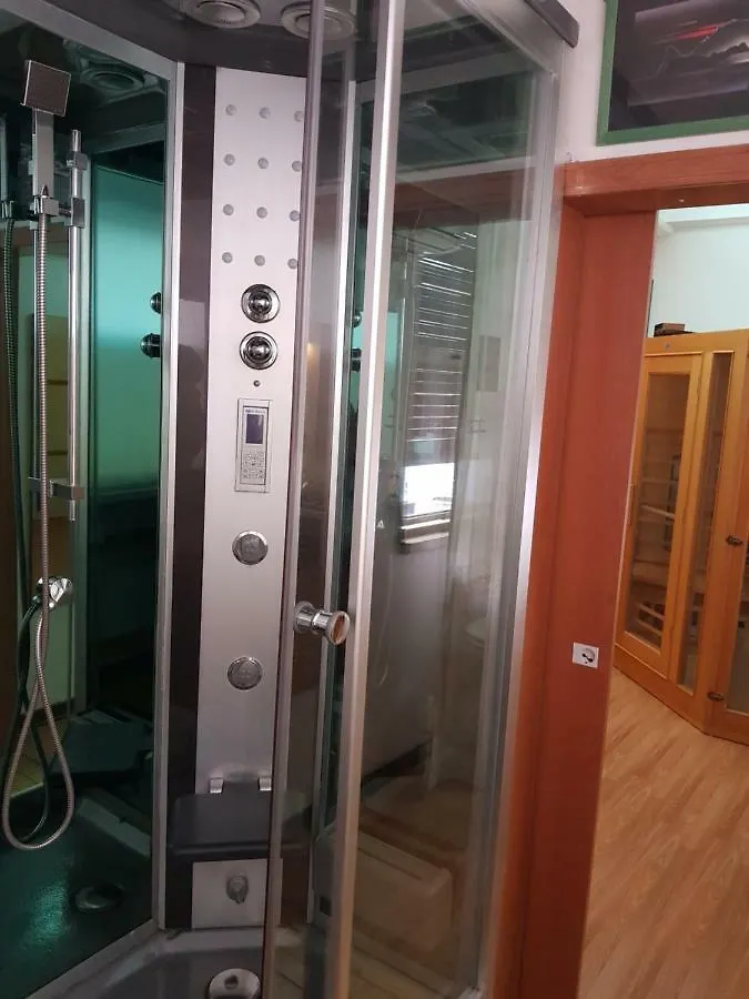 Rooms2Rent Reggio Calabria 0*,  Italy