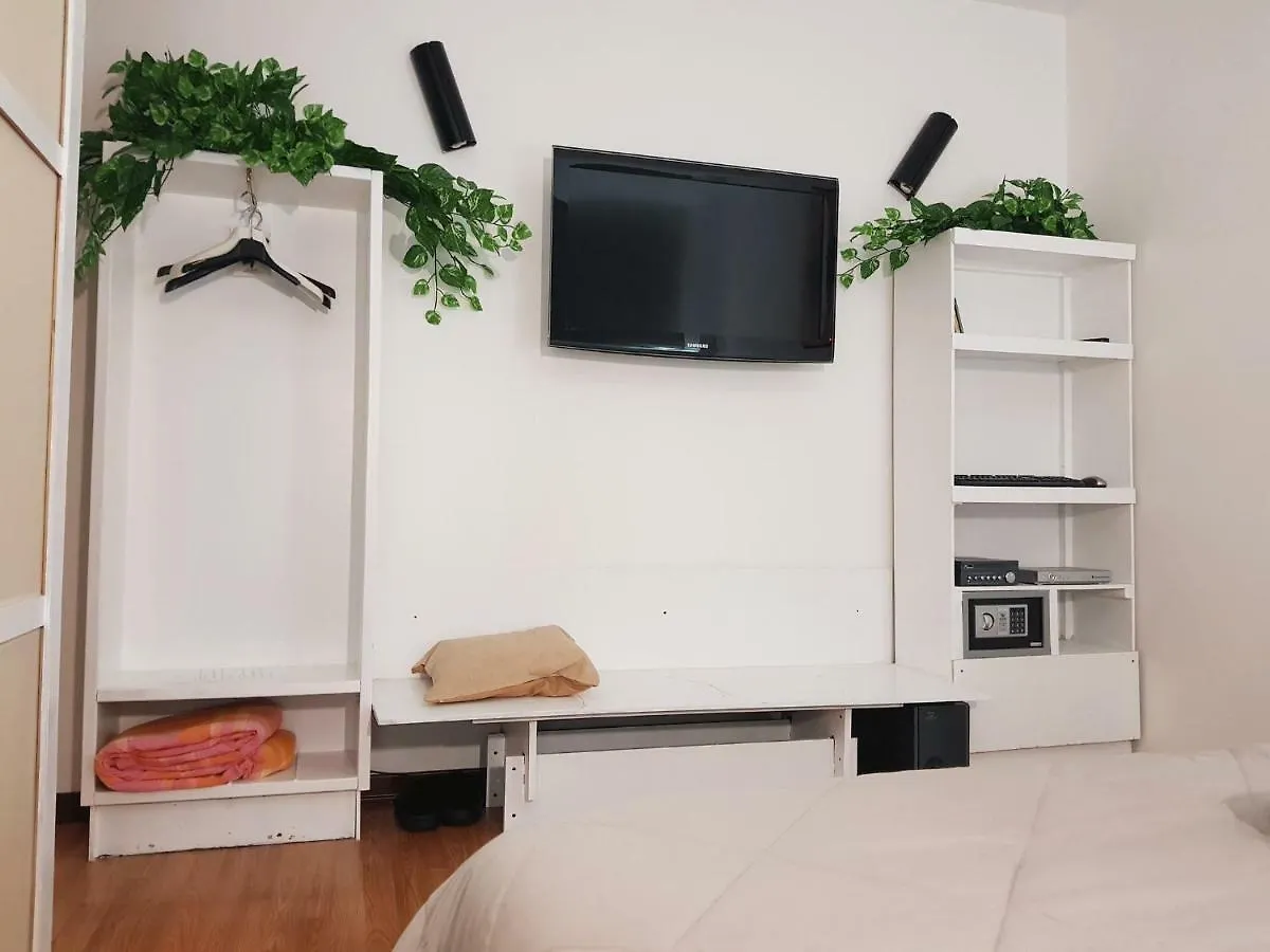 Rooms2Rent Reggio Calabria Italy